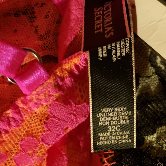 Victoria's 5secret 32C Demi Bra - Picture 6 of 6